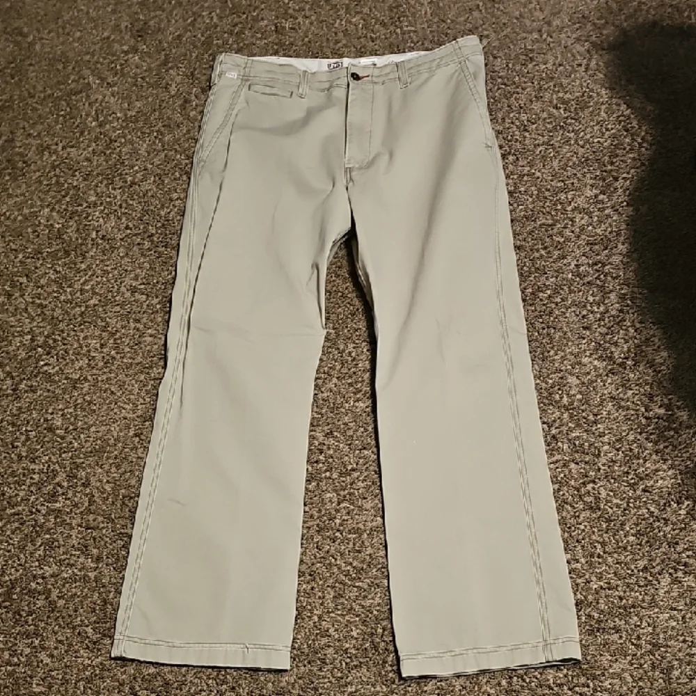 Mens LEVIS TAB TWILLS, Low Boot Out! 38x34